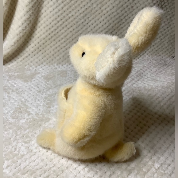 VINTAGE GUND Adorable Plush Kangaroo w Pouch Squeaky Stuffed Animal Toy No Joey - Picture 5 of 8